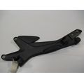 Fu�rastenhalteplatte links<br>Zustand: Gebraucht ohne M�ngel<br><br>Verwendbar f�r: Honda CBF 1000 F, Typ: SC64, Modelljahr: von 01/2010