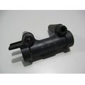 Bremsverteilerzylinder vorne<br>Zustand: Gebraucht ohne M�ngel<br><br>Verwendbar f�r: Kawasaki ZX-6R, Typ: ZX600G, Modelljahr: von 01/1998 bis 12/1999