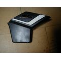 Seitendeckel rechts, grau/wei� unten schwarz<br>Zustand: Gebraucht ohne M�ngel<br><br>Verwendbar f�r: Yamaha XZ 550, Typ: 11U, Modelljahr: von 01/1982 bis 12/1985