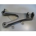 Fu�rastenhalter vorne links<br>Zustand: Gebraucht ohne M�ngel<br><br>Verwendbar f�r: Yamaha YZF-R6, Typ: RJ15, Modelljahr: von 01/2008 bis 12/2009