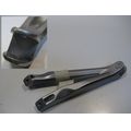 Fu�rastenhalter hinten rechts<br>Zustand: Gebraucht mit Mangel<br><br>Verwendbar f�r: Yamaha YZF-R1, Typ: RN19, Modelljahr: von 01/2007 bis 12/2008