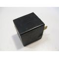 Blinkerrelais<br>Zustand: Gebraucht ohne M�ngel<br><br>Verwendbar f�r: Triumph TT 600, Typ: 806AD, Modelljahr: von 01/2000 bis 12/2003