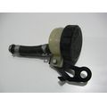 Bremsfl�ssigkeitsbeh�lter hinten<br>Zustand: Gebraucht ohne M�ngel<br><br>Verwendbar f�r: Triumph Sprint ST, Typ: T695, Modelljahr: von 01/1999 bis 12/2001