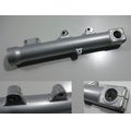 Gabeltauchrohr links<br>Zustand: Gebraucht mit Mangel<br><br>Verwendbar f�r: Triumph Sprint ST, Typ: T695, Modelljahr: von 01/1999 bis 12/2001